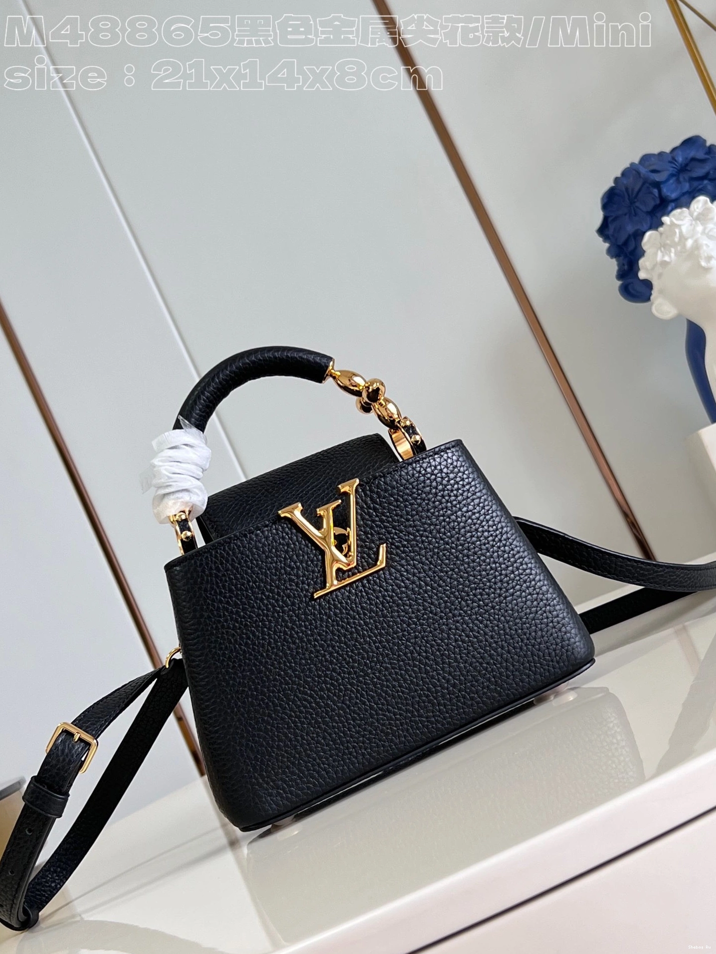 LOUIS CAPUCINES VUITTON MINI-21*14*8CM 0802